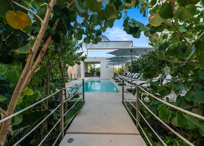 Casa Blanca By The Caribbean Sea